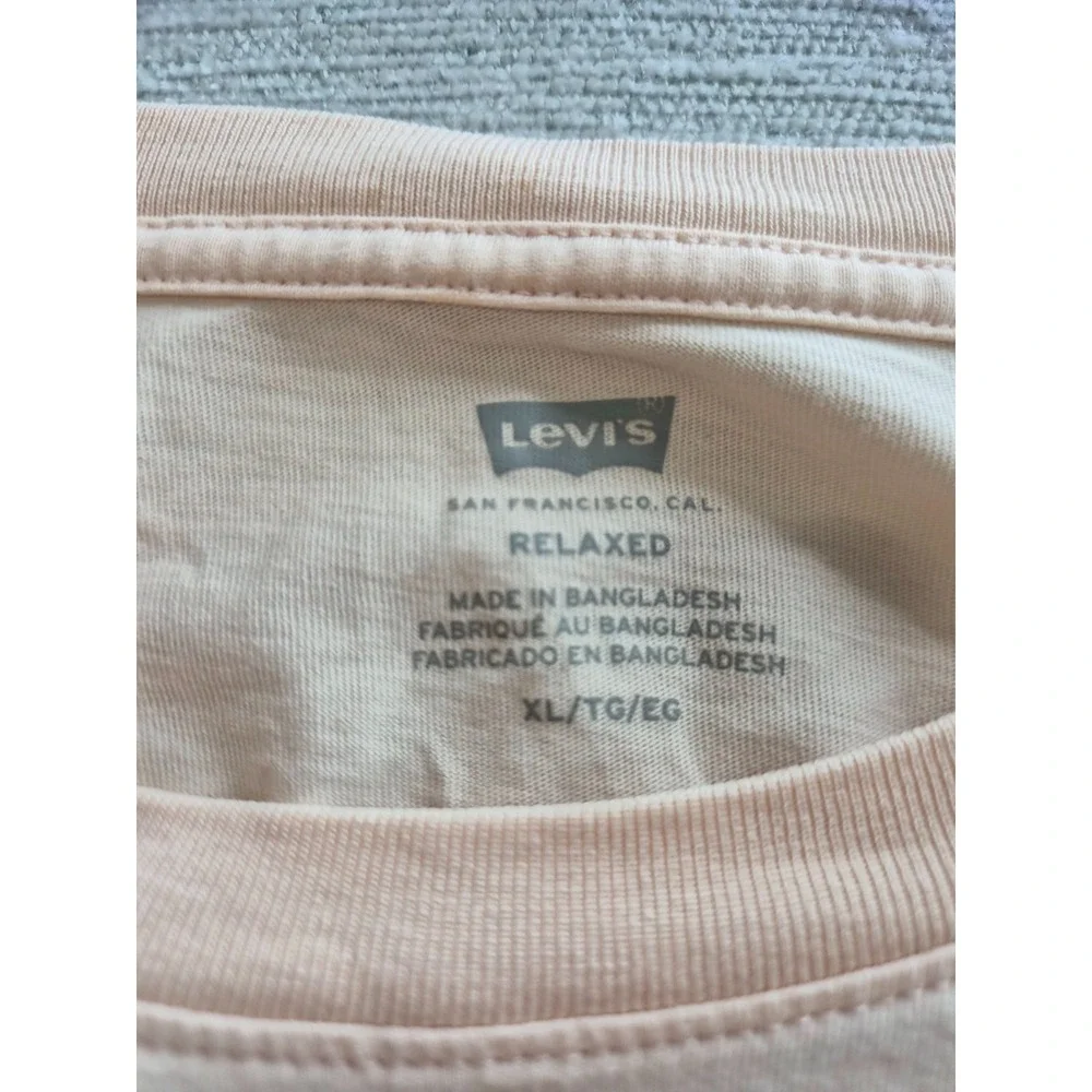 Levi's Shirt Mens XL Pink Palm Trees & Sun Graphic Relaxed Fit Everyday Wear